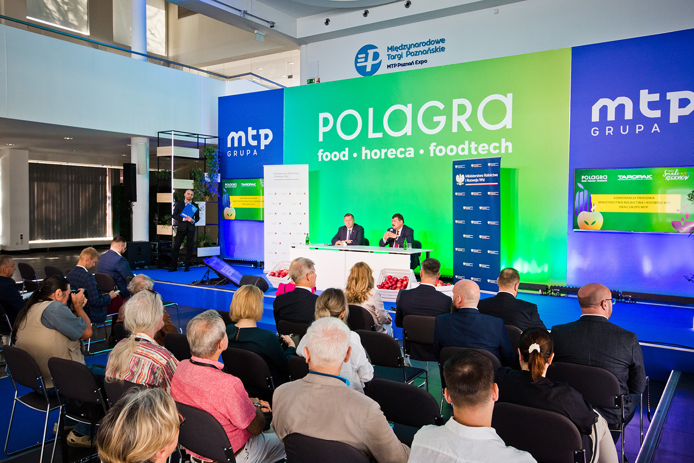 Konferencja z udziałem sekretarza stanu Ryszarda Bartosika (Fotobueno)