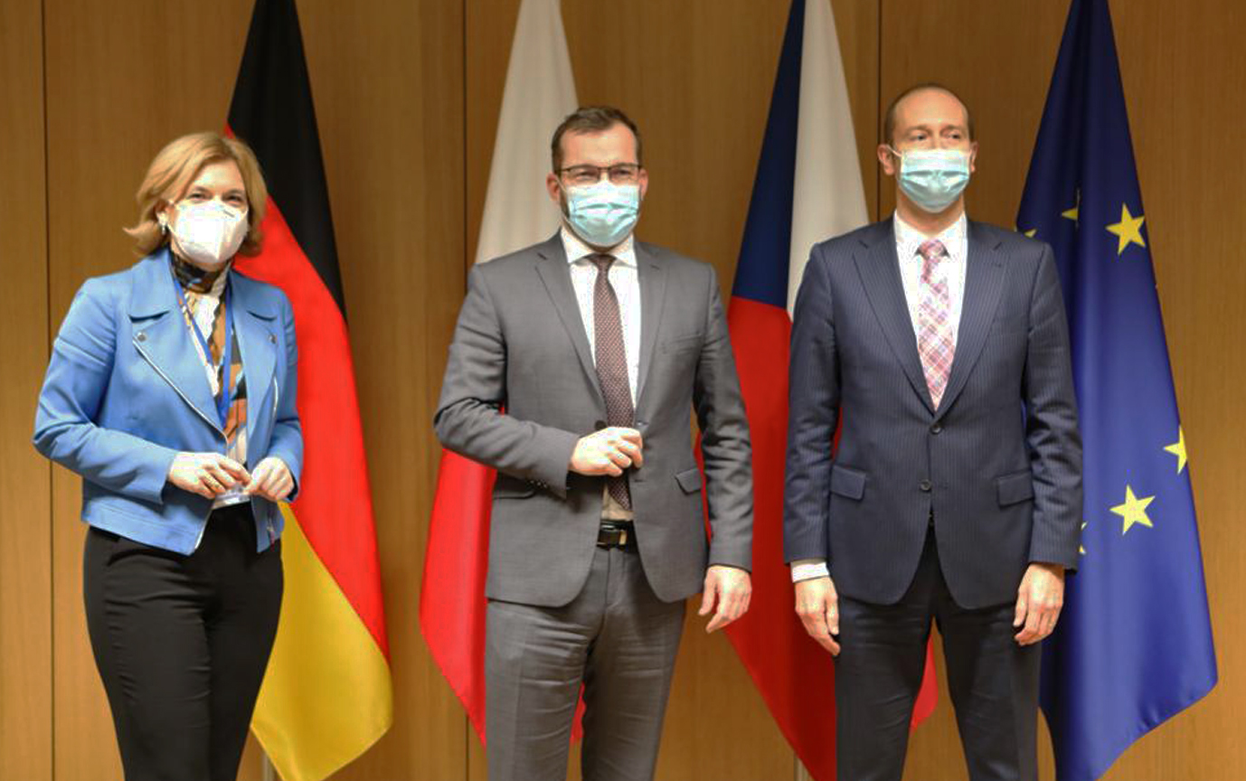 Minister rolnictwa Niemiec Julia Klöckner, Minister Grzegorz Puda oraz Ambasador Republiki Czeskiej Jaroslav Zajíčik