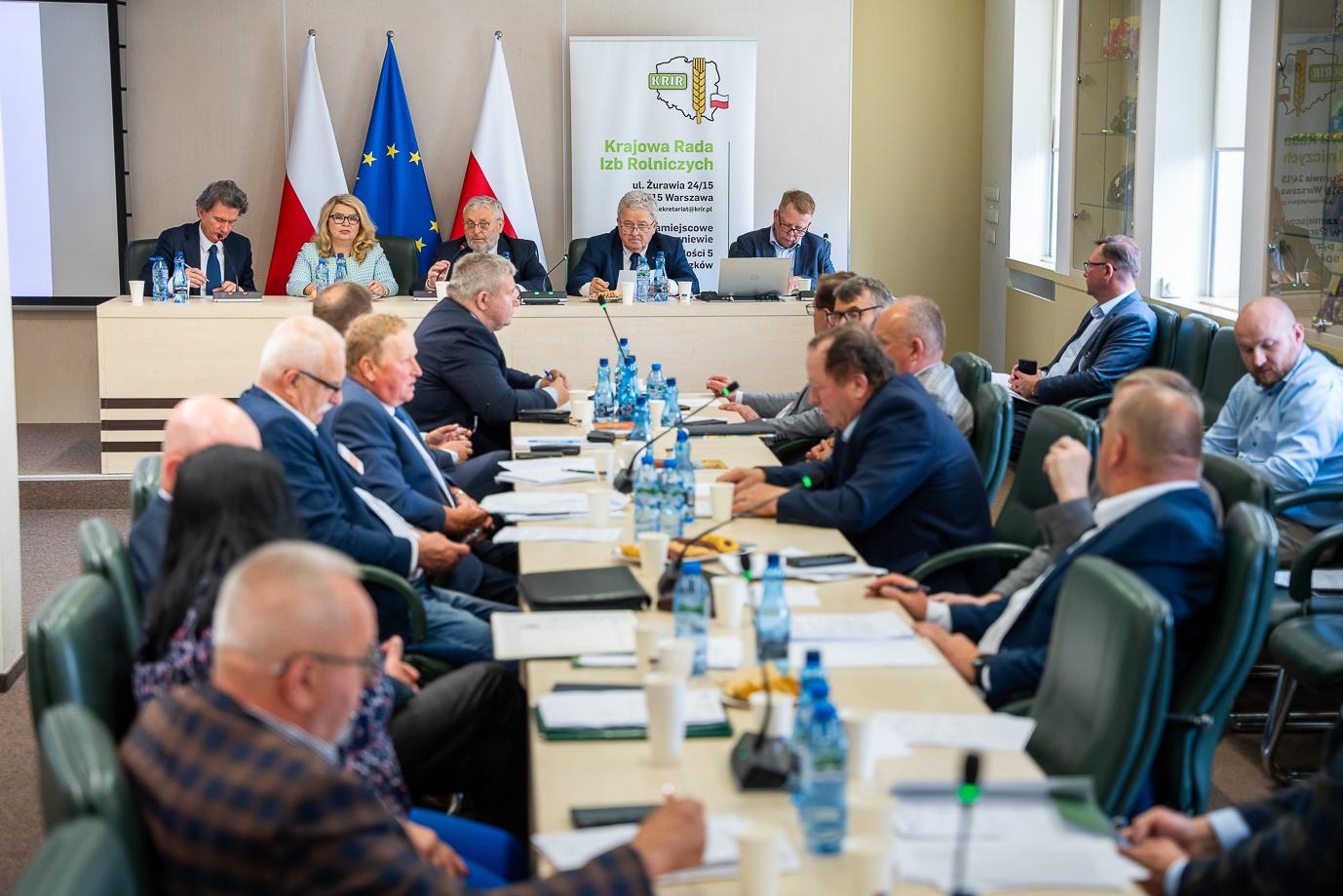 IV posiedzenie KRIR z udziałem ministra Czesława Siekierskiego (fot. MRiRW)