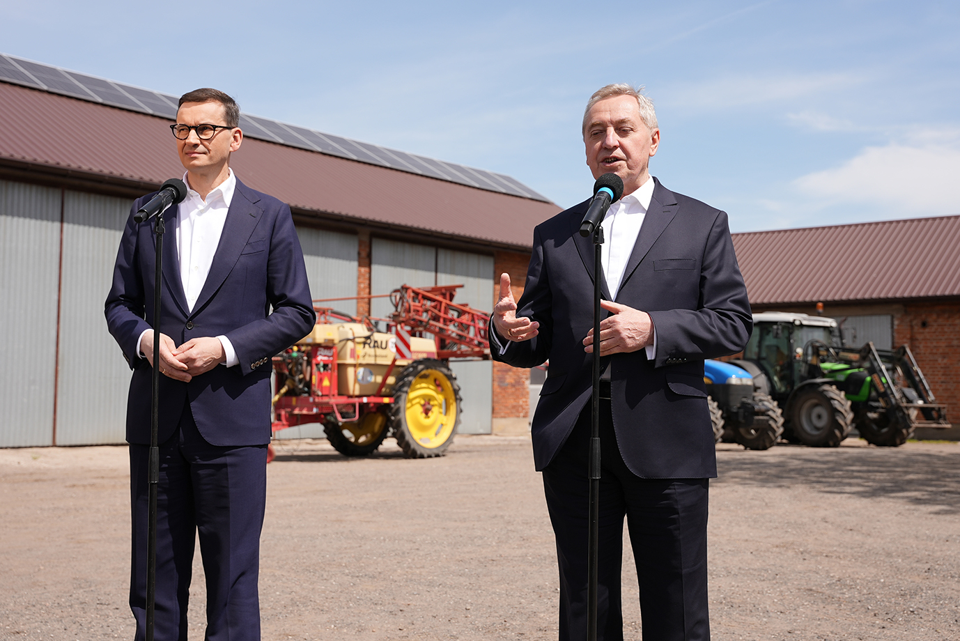 Konferencja prasowa w gospodarstwie państwa Bajorków (fot. MRiRW)