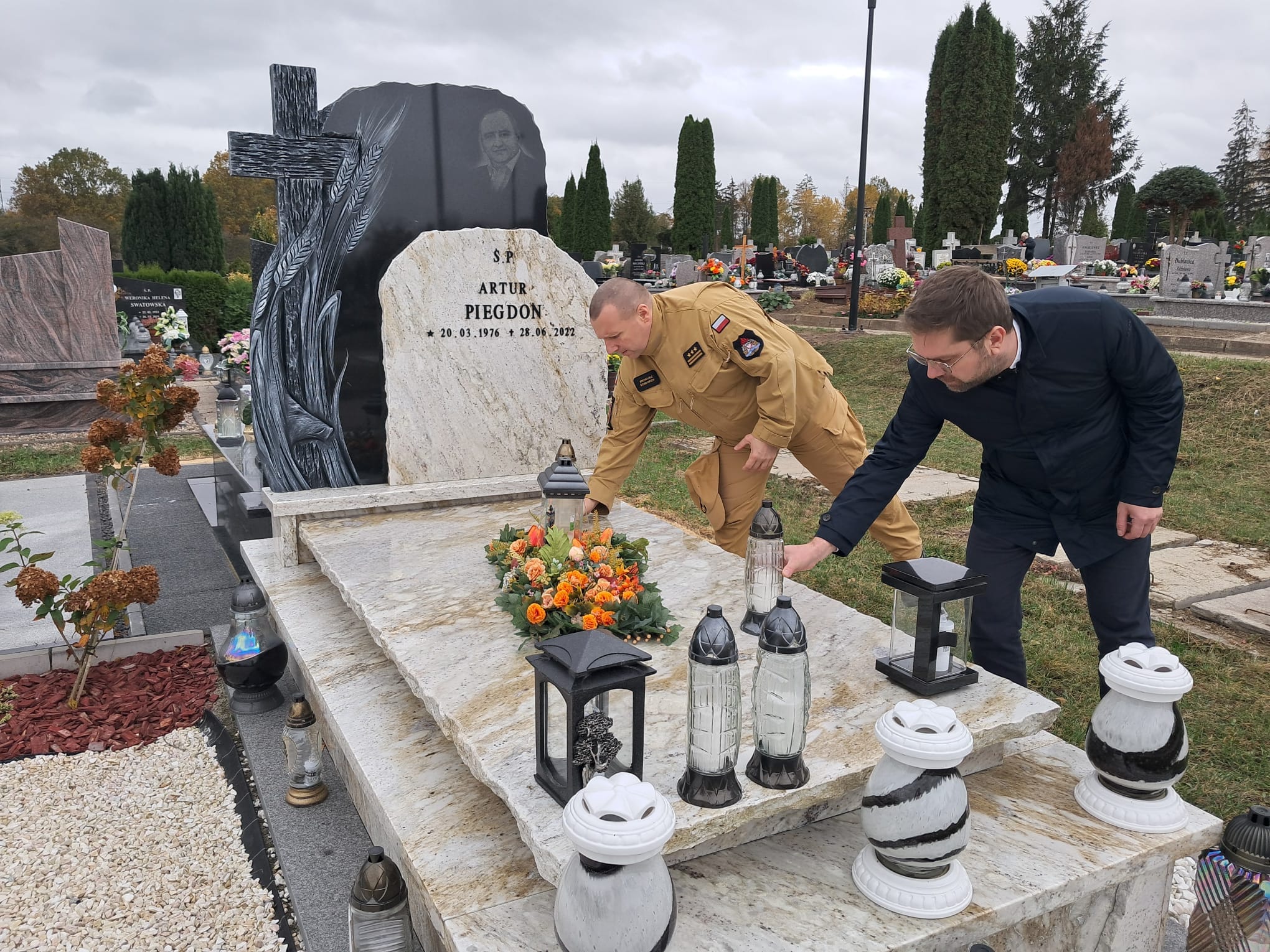 W hołdzie strażakom, którzy odeszli na wieczną służbę