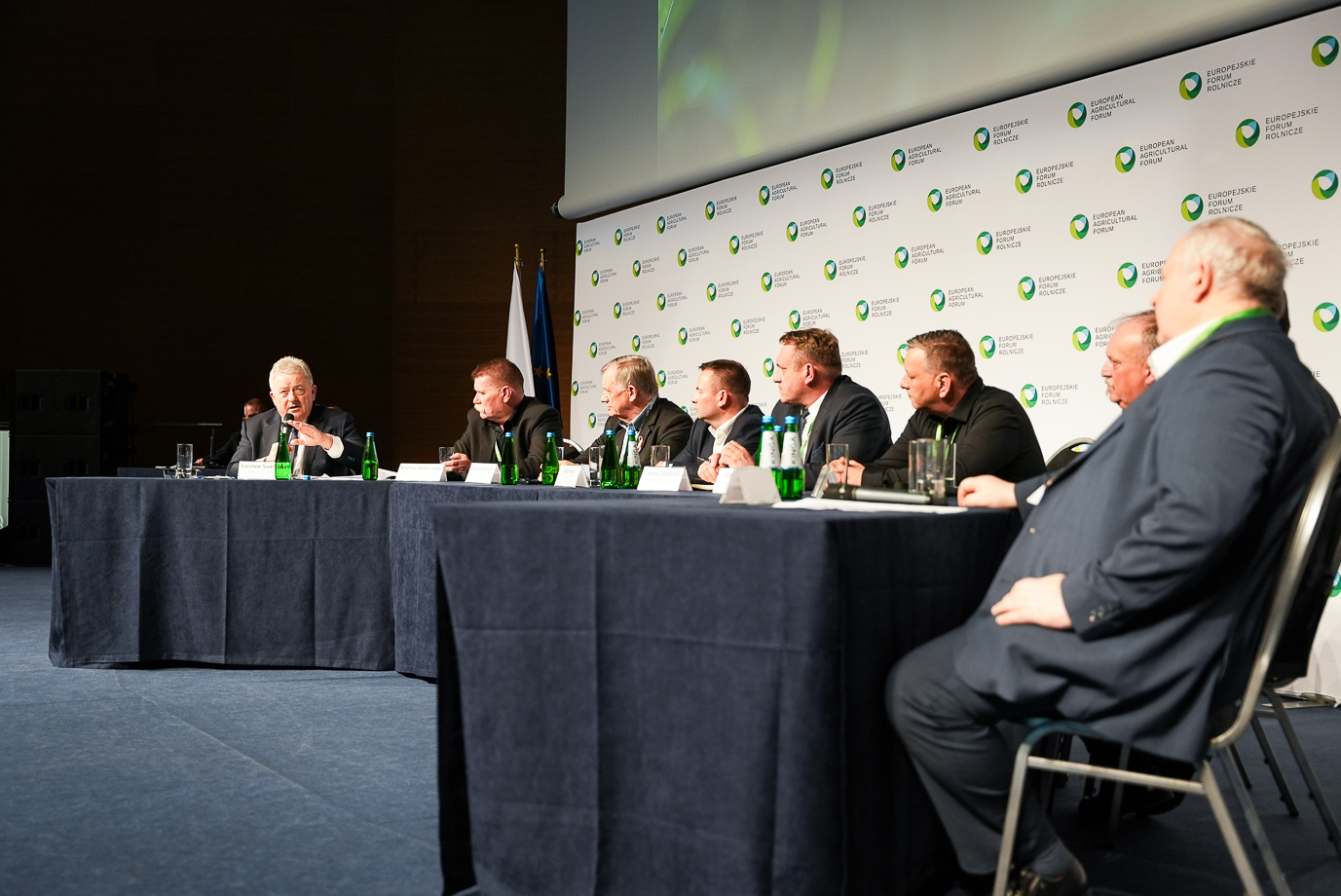 Minister Czesław Siekierski w czasie debaty (fot. MRiRW)