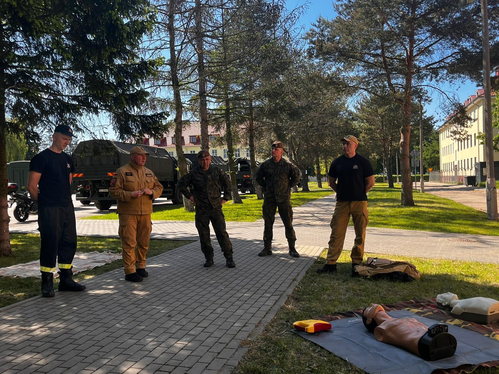 Szkolenie żołnierzy WOT pod okiem strażaków – Braniewo