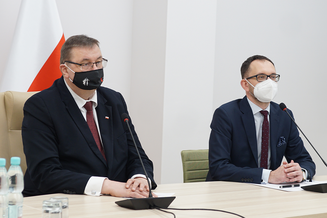 Sekretarz stanu Szymon Girzyński oraz dyrektor Robert Jakubik podczas E-Gali (fot. MRiRW)