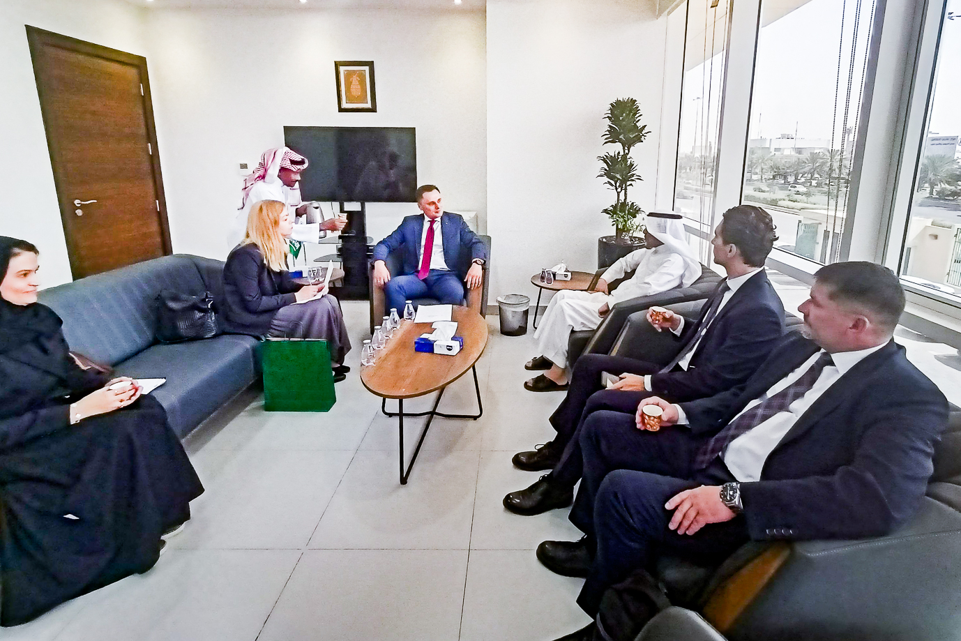 Wiceminister Krzysztof Ciecióra podczas spotkania w Ministerstwie Środowiska Wody i Rolnictwa Arabii Saudyjskiej (fot. MRiRW)