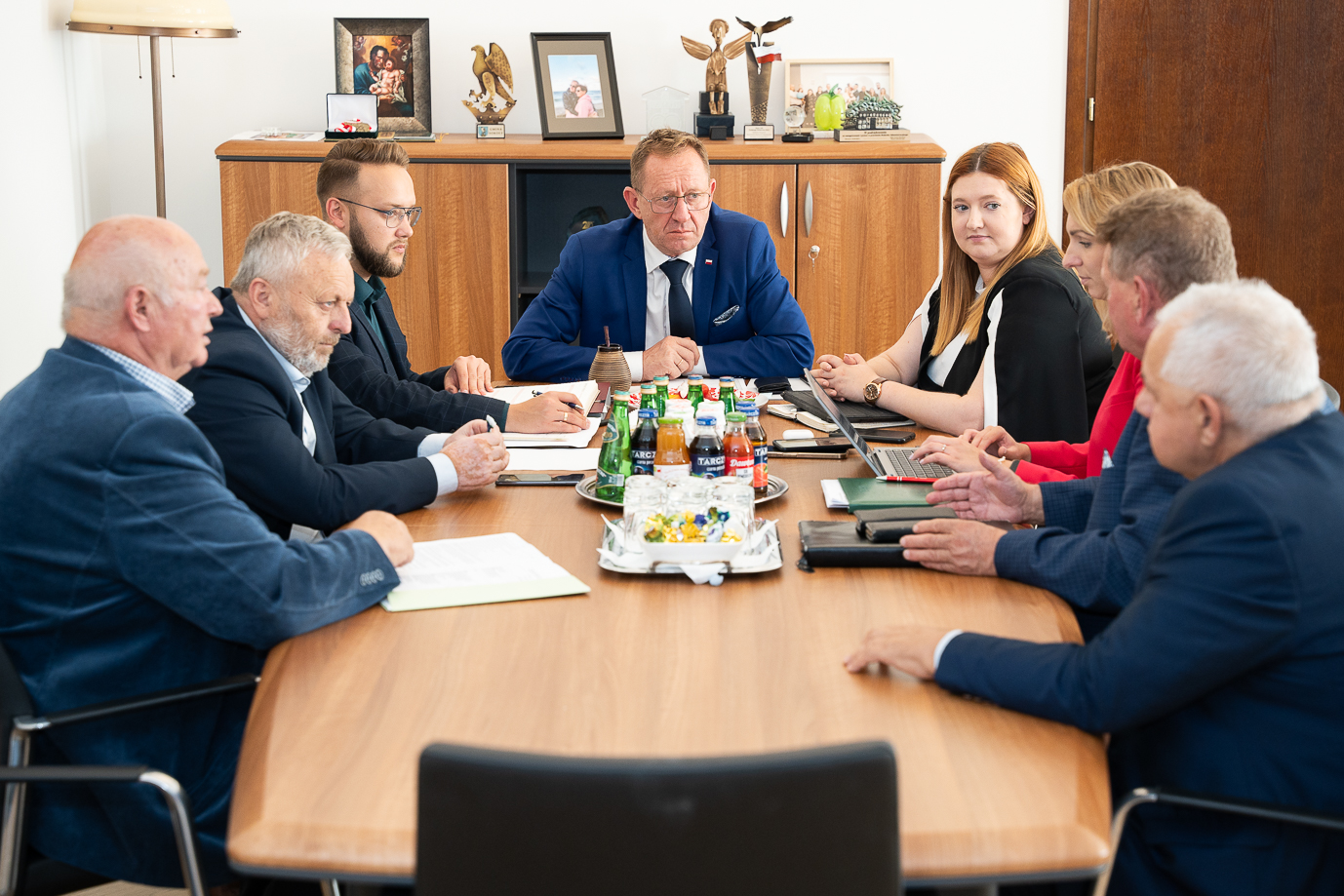 Minister Robert Telus i wiceminister Anna Gembicka podczas spotkania z przedstawicielami izb rolniczych (fot. MRiRW)