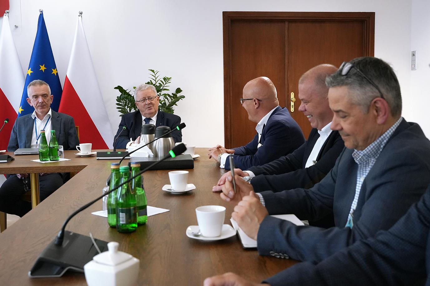 Minister Czesław Siekierski podczas spotkania z przedstawicielami Związku Rzemiosła Polskiego (fot. MRiRW)