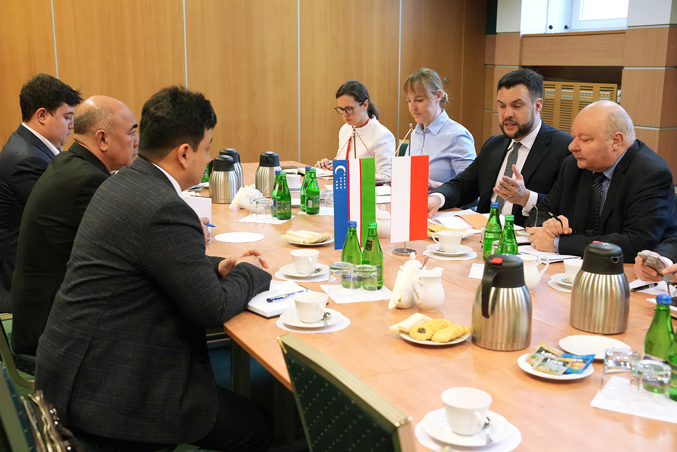 Przedstawiciele Polski i Uzbekistanu na spotkaniu w MRiRW (fot. MRiRW)