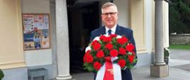 Ambasador RP w Słowenii Krzysztof Olendzki - składanie kwiatów przy relikwiach św. Jana Pawła II z okazji 44. rocznicy wyboru Karola Wojtyły na Stolicę Piotrową 