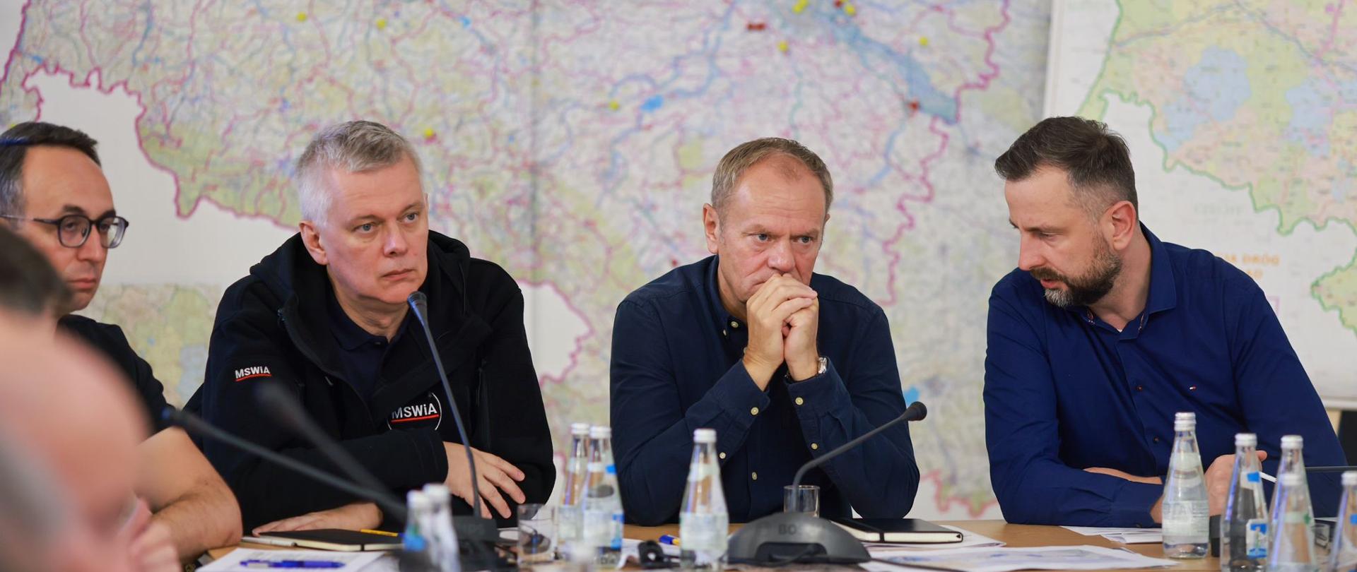 Prime Minister Donald Tusk at the Crisis Headquarters