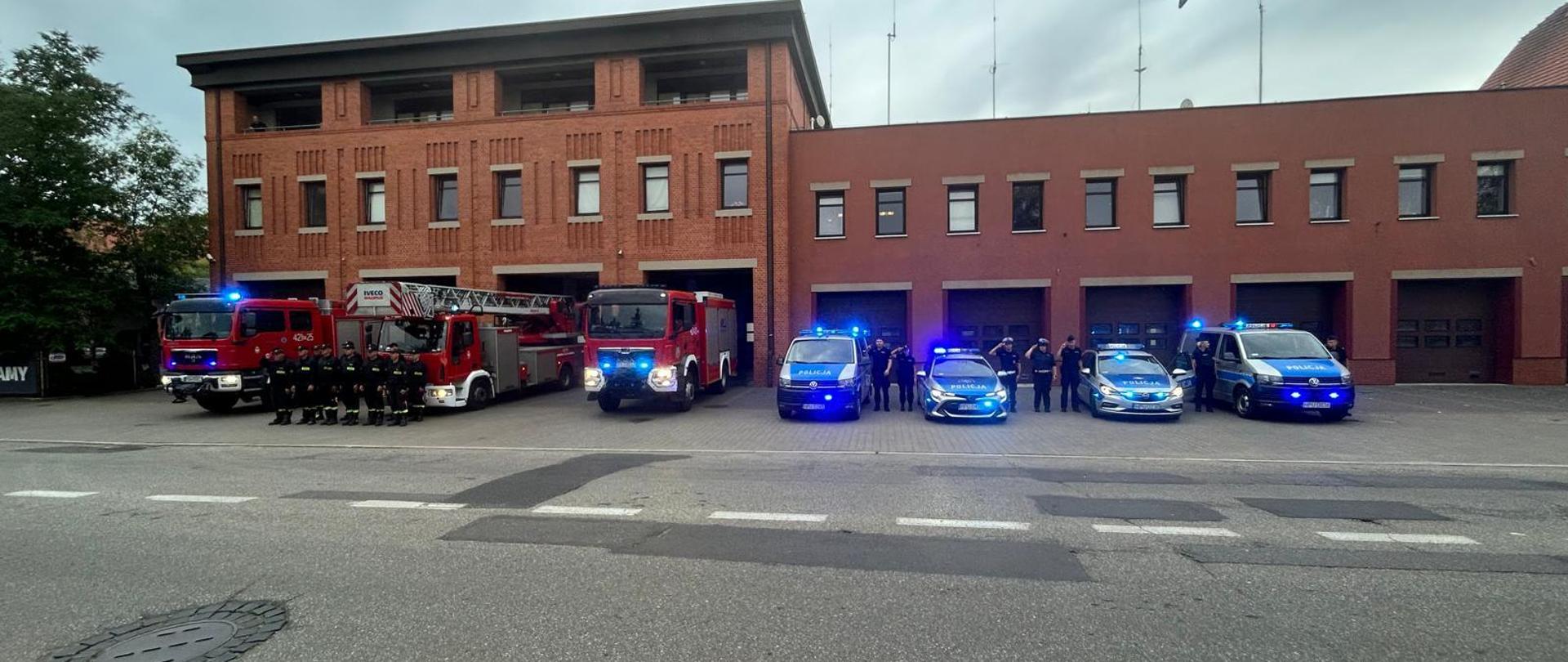 Gnieźnieńscy strażacy i policjanci oddali hołd tragicznie zmarłym strażakom