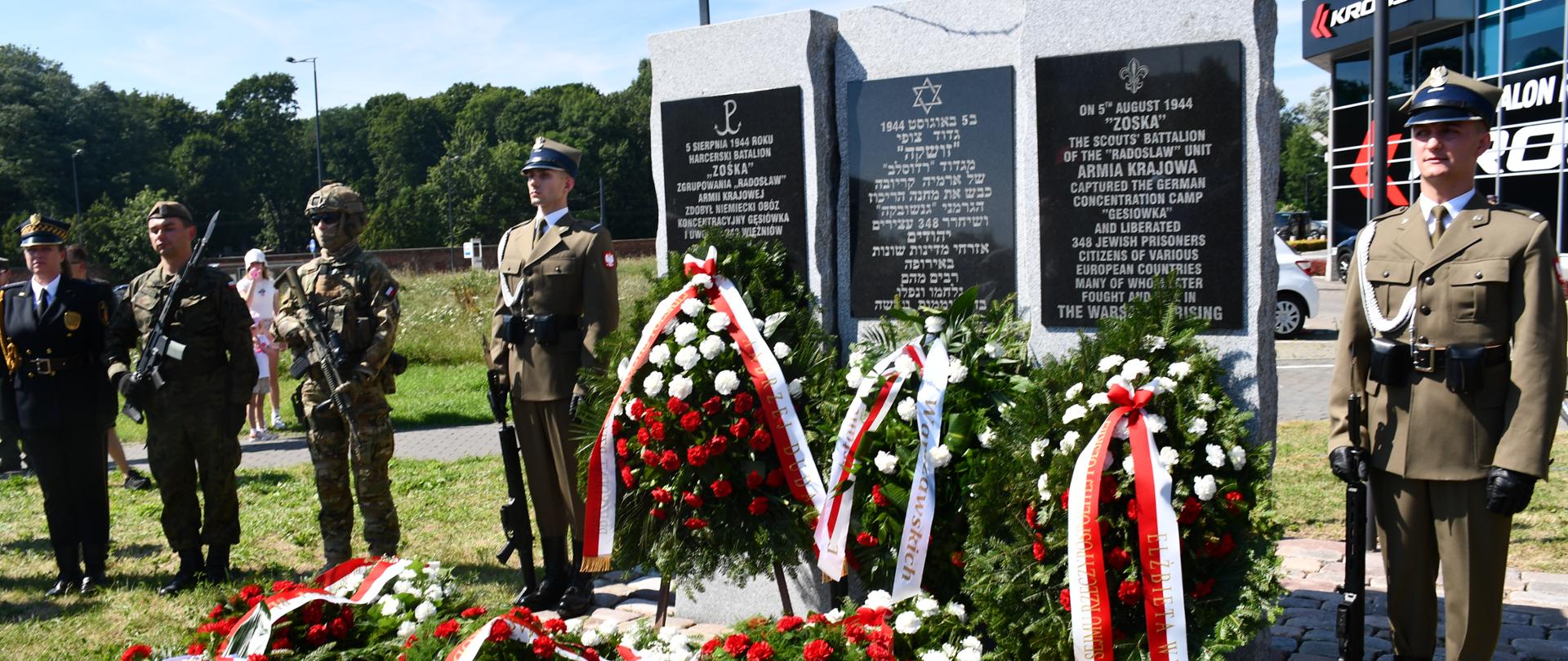 Uroczystość upamiętniająca zdobycie przez batalion „Zośka” obozu „Gęsiówka”