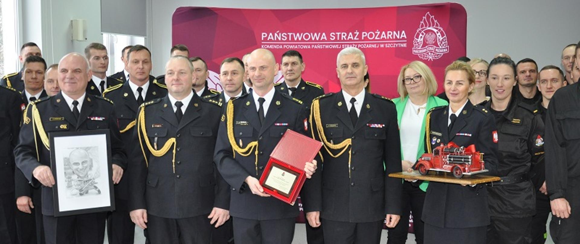 Zastępca Komendanta Powiatowego PSP w Szczytnie bryg. Łukasz Godlewski zakończył służbę w PSP