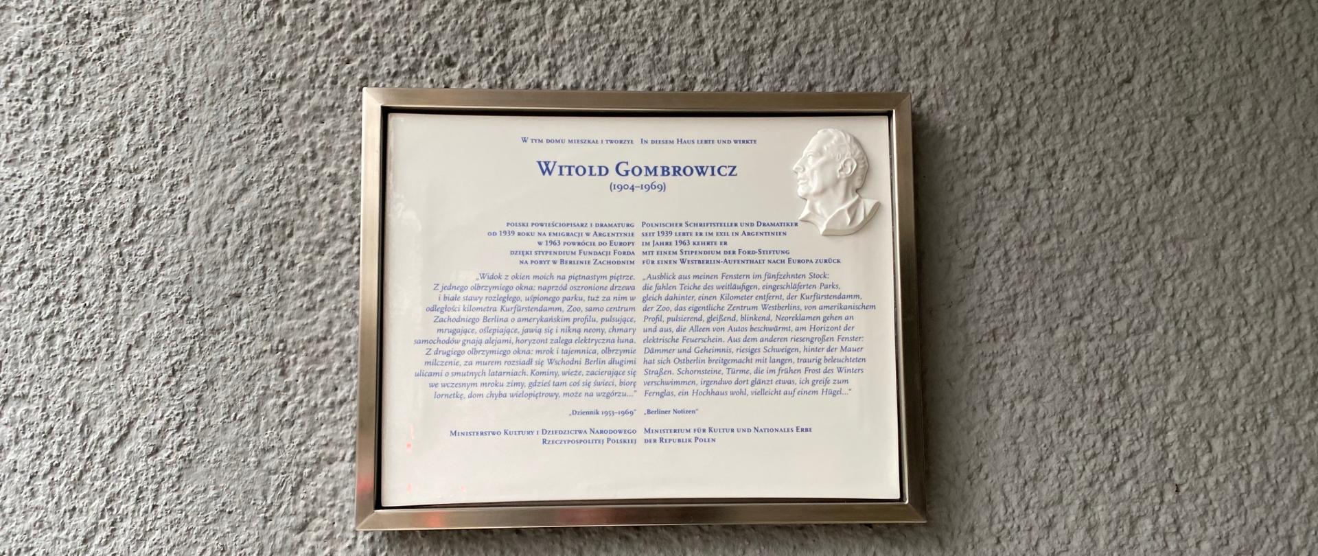 Odsłonięcie tablicy upamiętniającej Witolda Gombrowicza w Berlinie