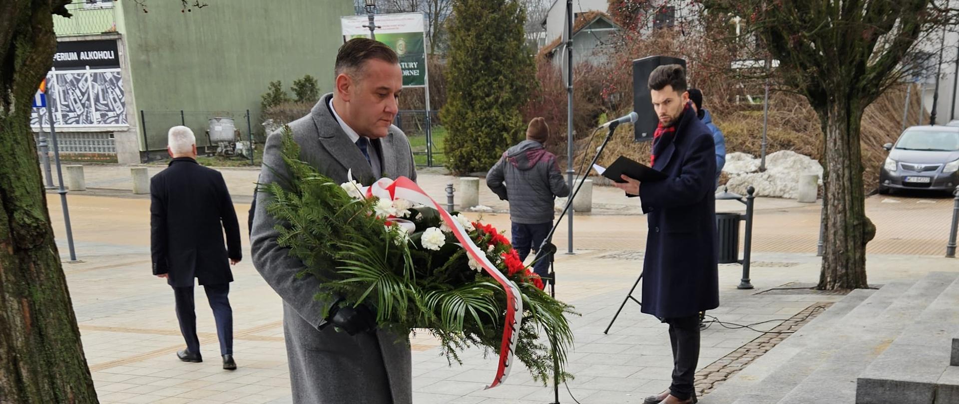 80. rocznica zbrodni na dziedzińcu ciechanowskiego ratusza