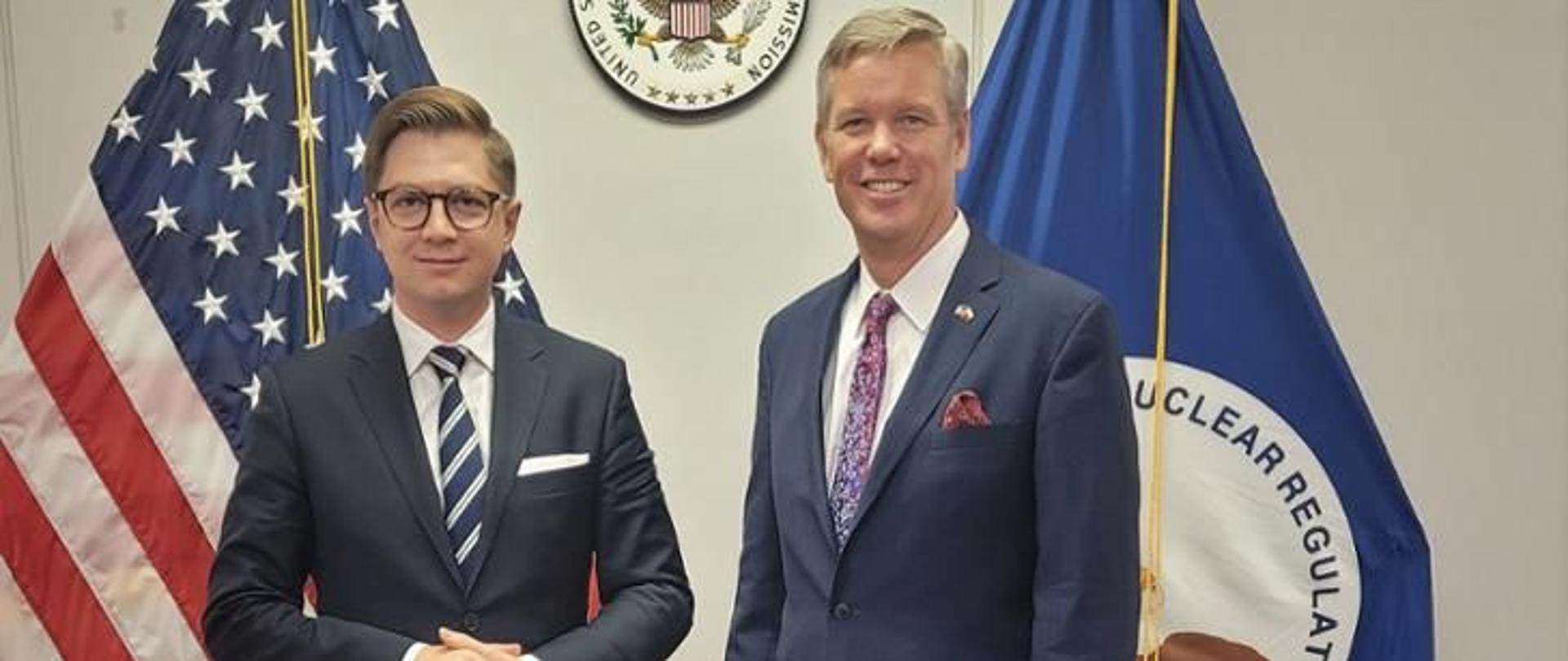 Meeting of the PAA President Dr. Łukasz Młynarkiewicz with the chairman of the NRC Christopher Hanson at the seat of the US Nuclear Regulatory Commission.