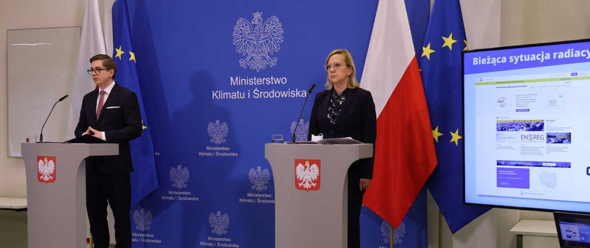 minister klimatu i środowiska Anna Moskwa i prezes Państwowej Agencji Atomistyki Łukasz Młynarkiewicz