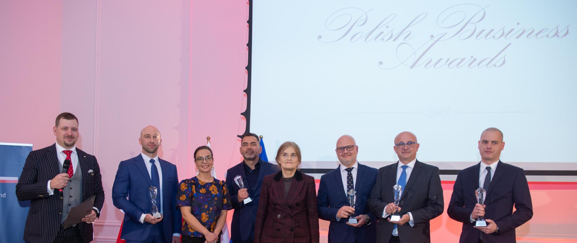 Polish Business Awards 2022 - apdovanotojų family foto
