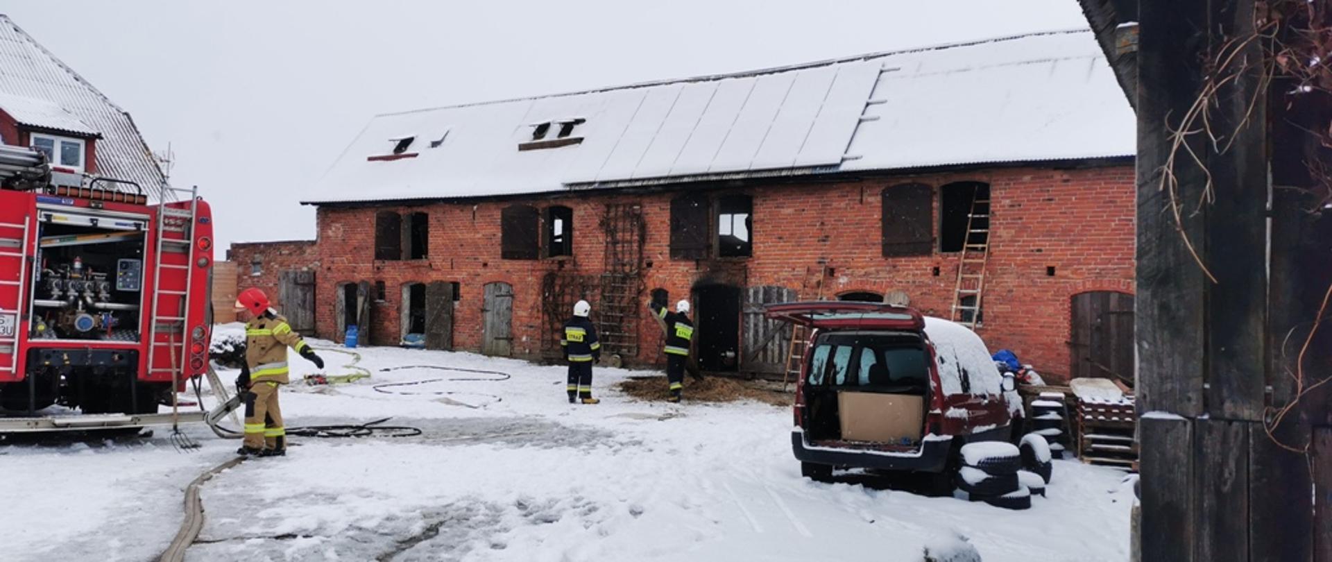 Cisowo gmina Darłowo- pożar budynku gospodarczego 