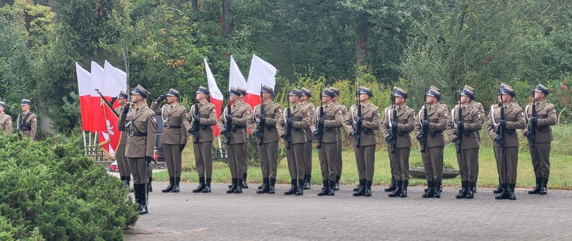 Uroczystości w Palmirach upamiętniające ofiary egzekucji i wybuch II wojny światowej
