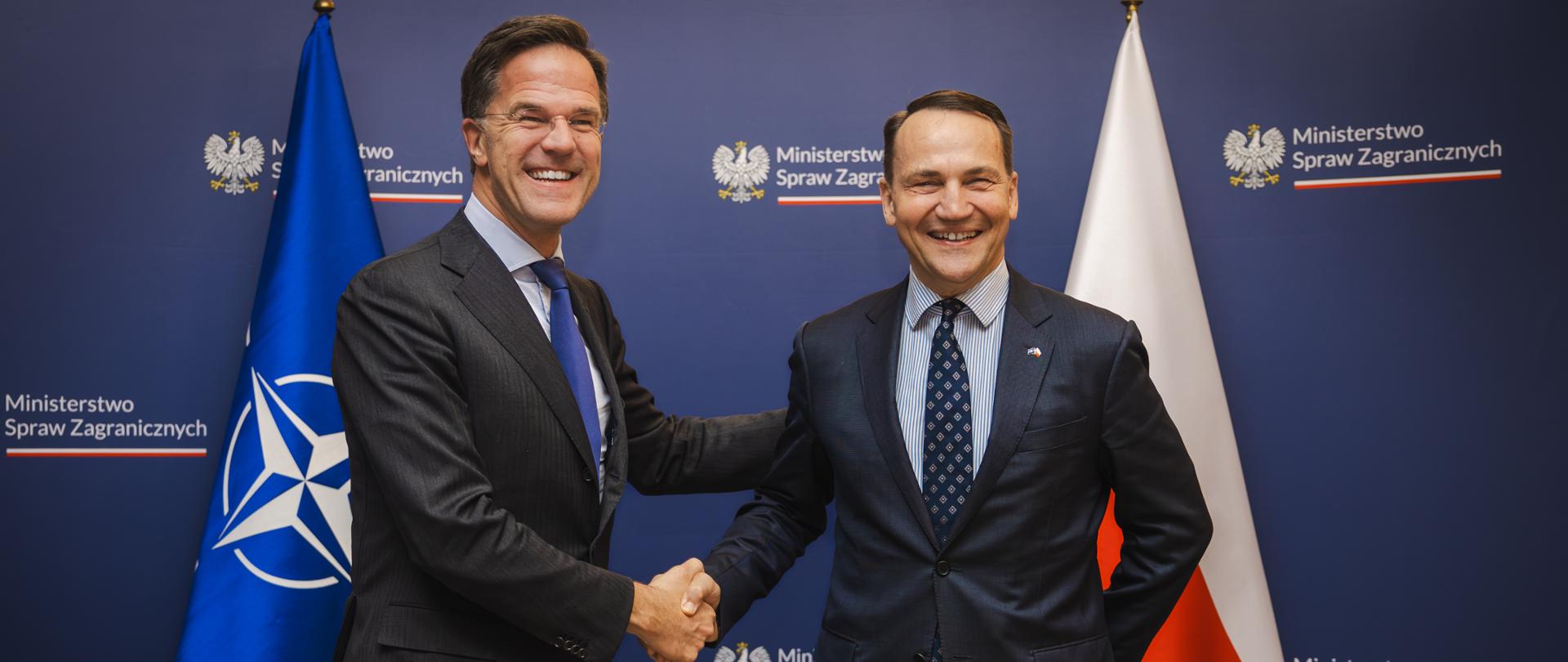 Minister Radosław Sikorski spotkał się z Sekretarzem Generalnym NATO Markiem Rutte