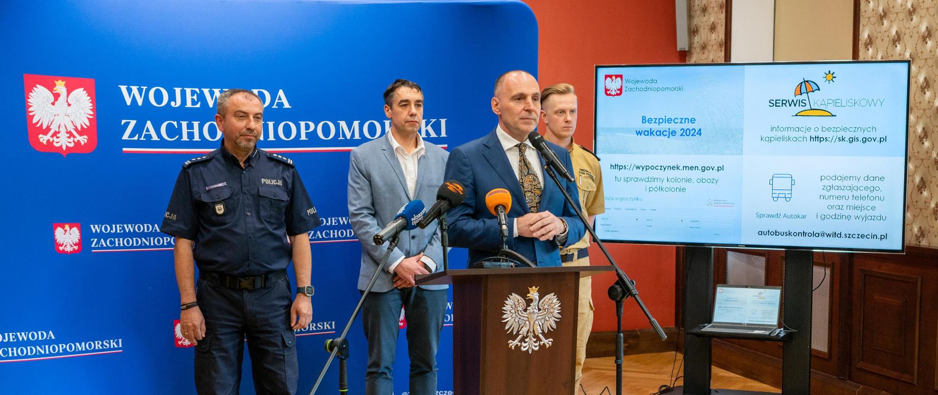 briefing prasowy wojewody i przedstawicieli Policji Państwowej Straży Pożarnej oraz Wojewódzkiego Ochotniczego Pogotowia Ratunkowego 