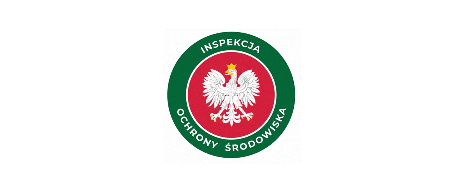 Okrągłe logo Inspekcji Ochrony Środowiska. Godło Polski, Orzeł w koronie, na czerwonym tle umieszczone wewnątrz zielonego okręgu z napisem Inspekcja Ochrony Środowiska.