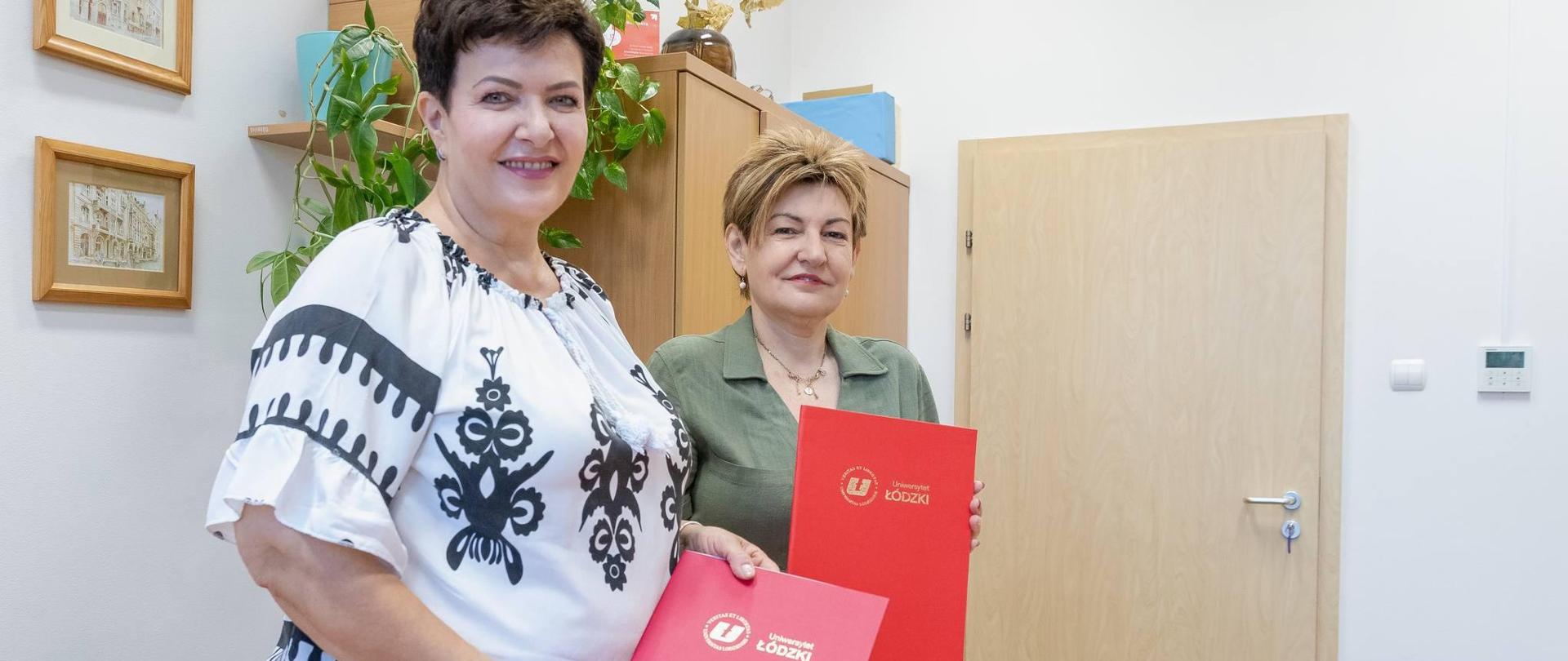 Na zdjęciu dyrektor Dorota Kłodzińska i prof. Aneta Pawłowska 