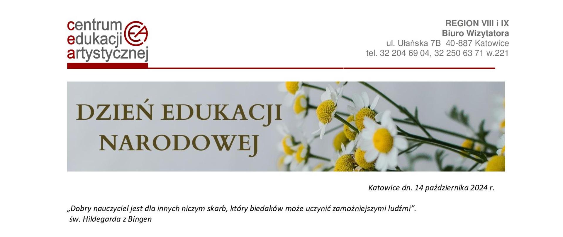 Na białej kartce papieru życzenia pani wizytator CEA z okazji Dnia Edukacji Narodowej. W górnej części baner ze stokrotkami oraz napis Dzień Edukacji Narodowej. W nagłówku logo CEA oraz dane teleadresowe.