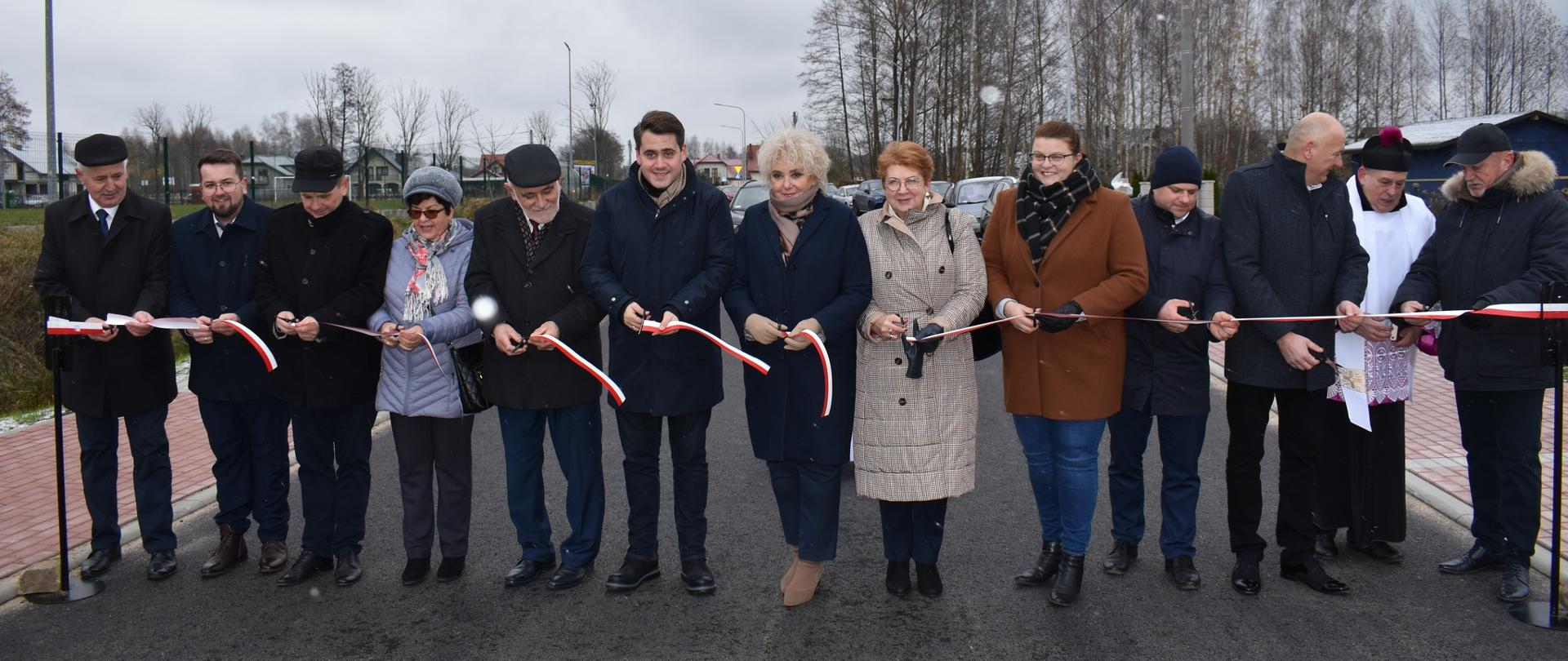 Uroczyste otwarcie inwestycji pn. "Budowa drogi gminnej przy Zespole Szkolno - Przedszkolnym"