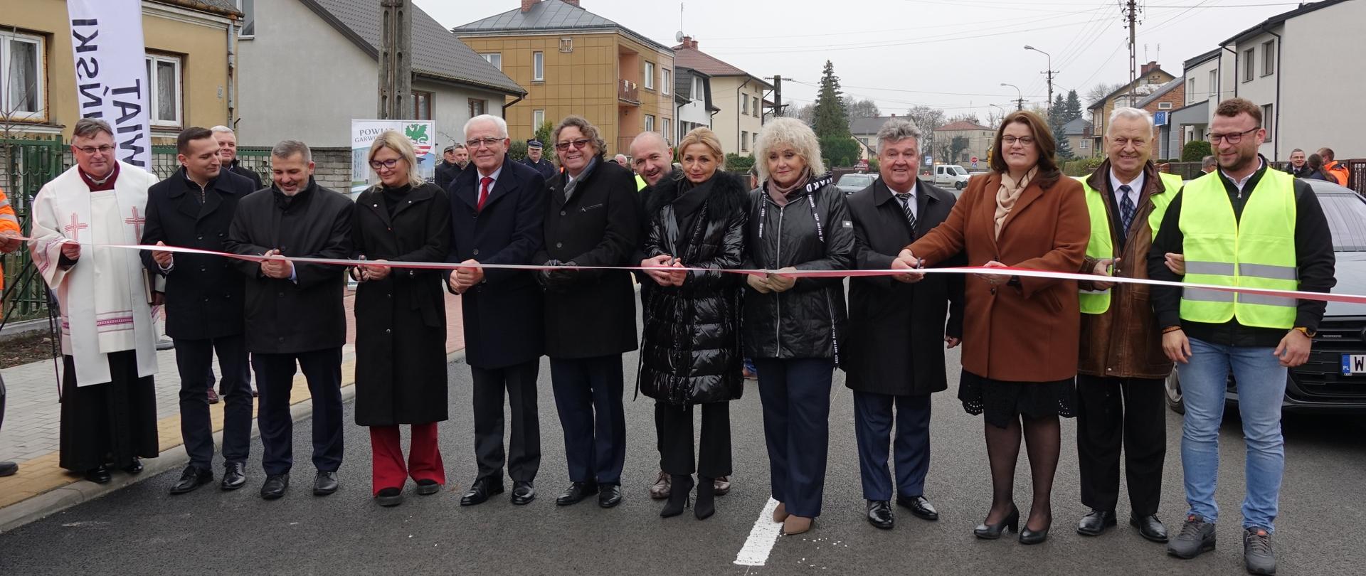 Powiat garwoliński: uroczyste otwarcie drogi powiatowej