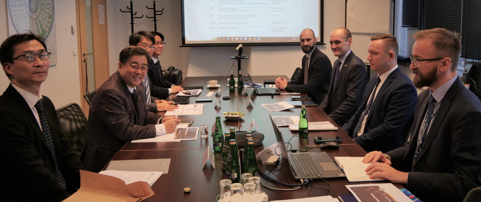 Vice President Andrzej Głowacki hosted a delegation from the Korea Institute of Nuclear Safety (KINS)