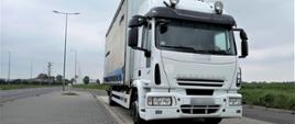 Brak ważnych badań technicznych w samochodzie ciężarowym stwierdzili inspektorzy z Leszna 