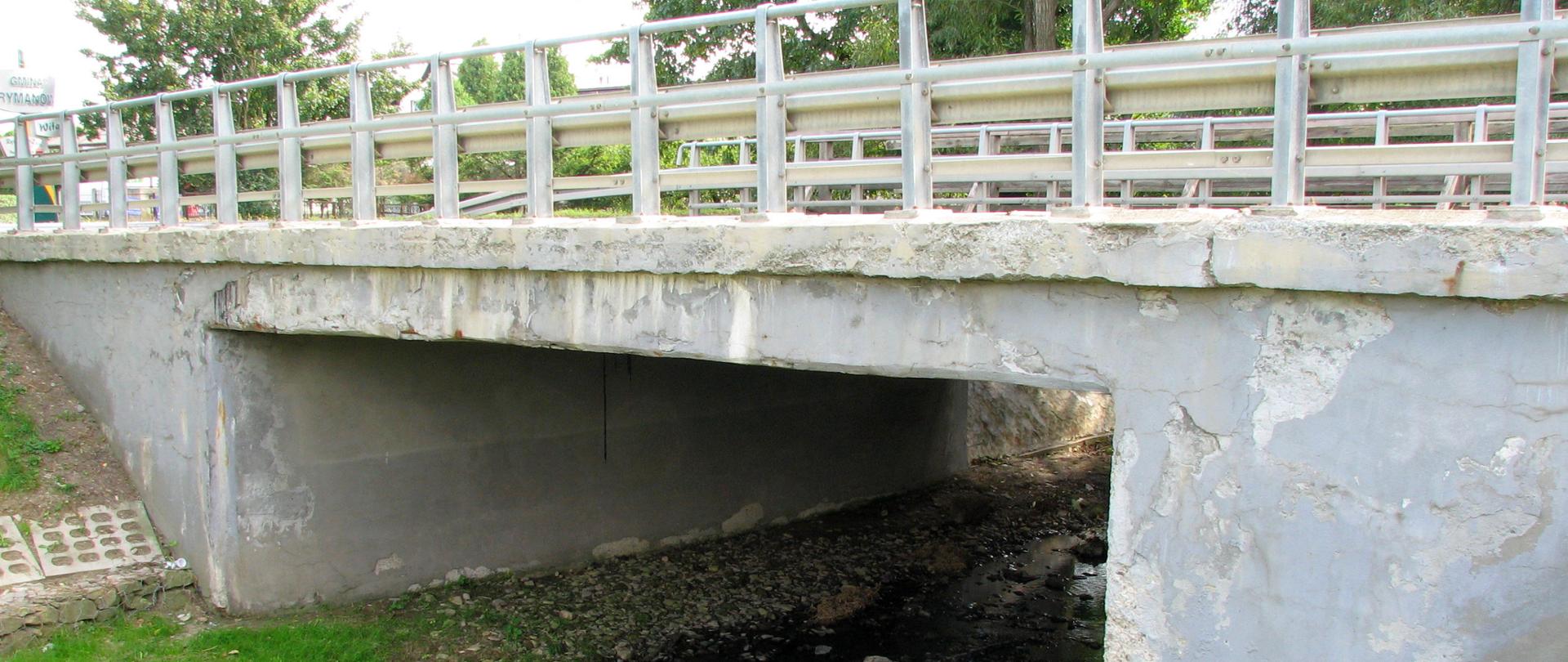 Most przez potok Flora w ciągu drogi krajowej nr 28 w miejscowości Klimkówka 