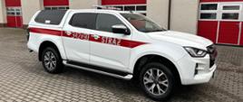 nowy lekki samochód rozpoznania ratowniczego SLRr, na podwoziu typu pick-up marki Isuzu D-Max z 2024 roku. 