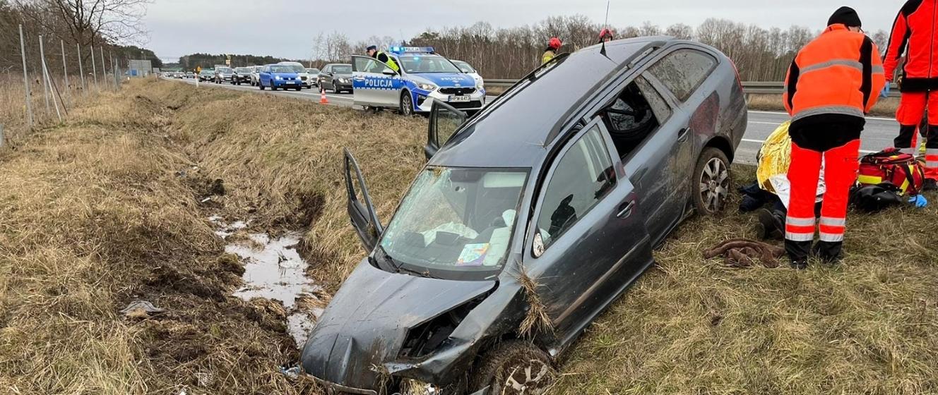 Dachowanie Samochodu Osobowego Na Trasie S Komenda Powiatowa