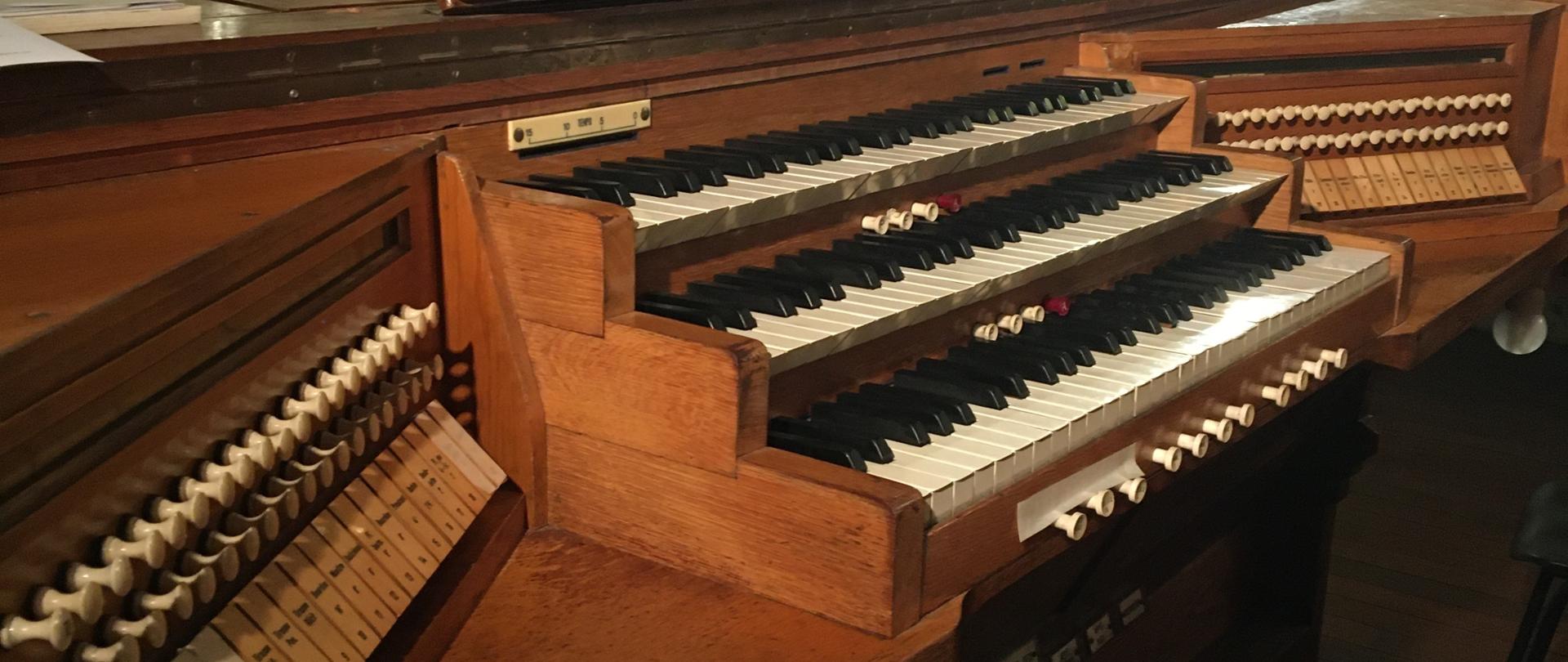 koncert organowy, kościół św. Ignacego, Santiago 25.06.2022