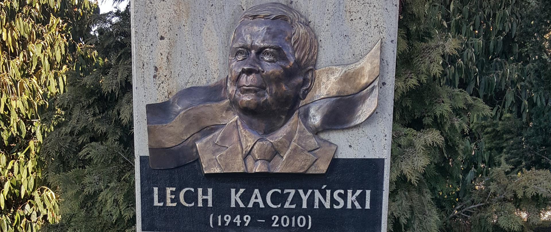 Lech Kaczyński emléktáblájának leleplezése Veszprémben