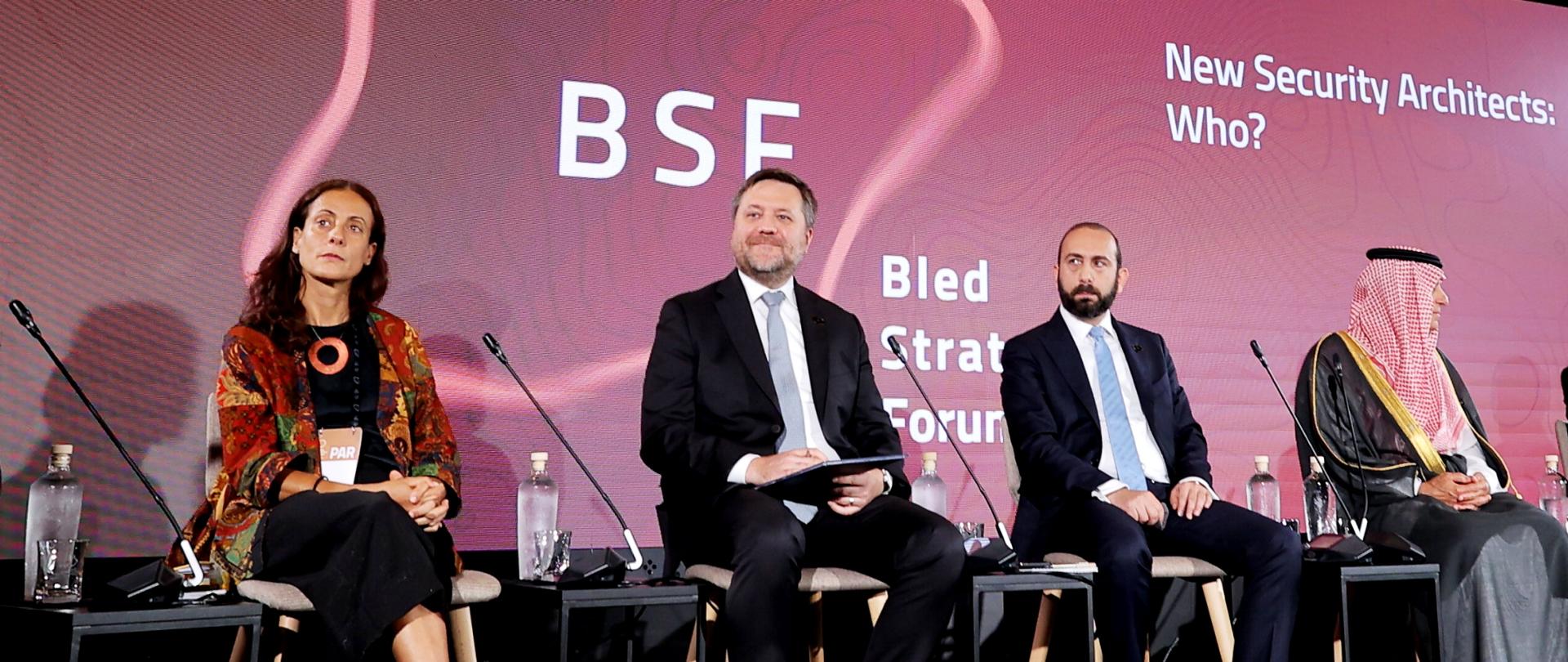 Bled, Rikli Balance Hotel.
Mednarodna konferenca Blejski strateski forum 2023.
Razprava z naslovom novi arhitekti varnosti: Kdo?