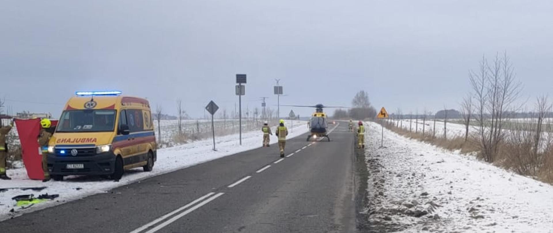 Zdjęcie przedstawia wypadek drogowy w miejscowości Przedecz