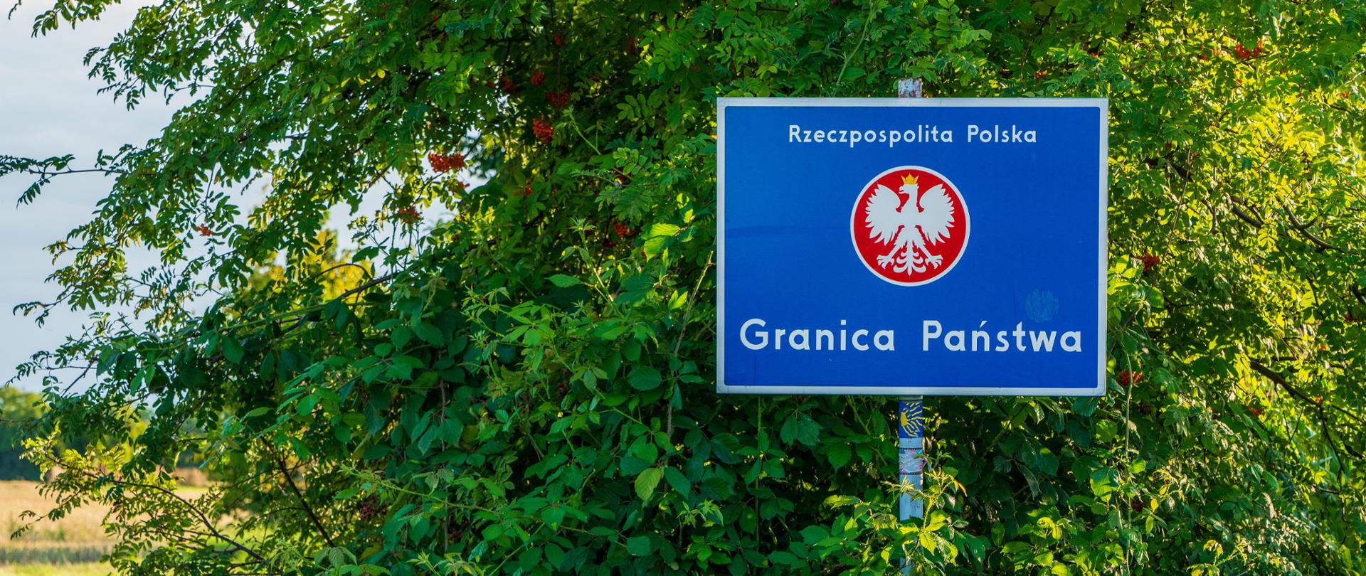 Road sign at the Polish border