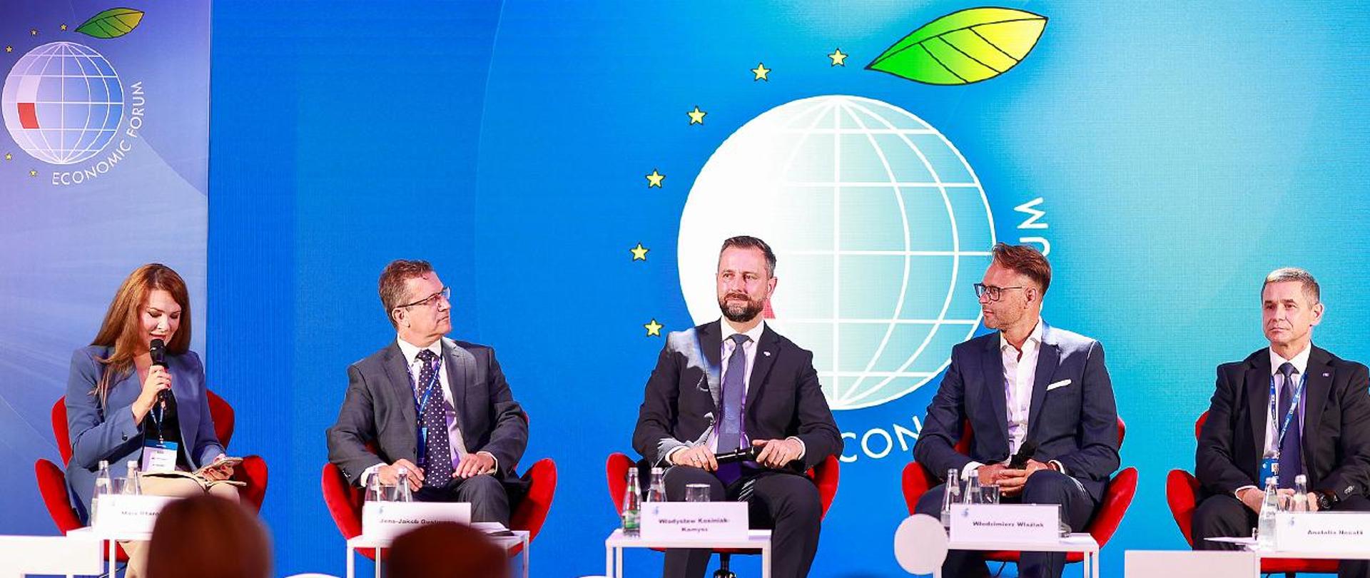 4 września 2024 r. w Karpaczu, w Centrum Konferencyjnym Władysław Kosiniak-Kamysz, wicepremier - minister obrony narodowej wziął udział w XXXIII Forum Ekonomicznym. Fot. Krzysztof Niedziela/CO MON