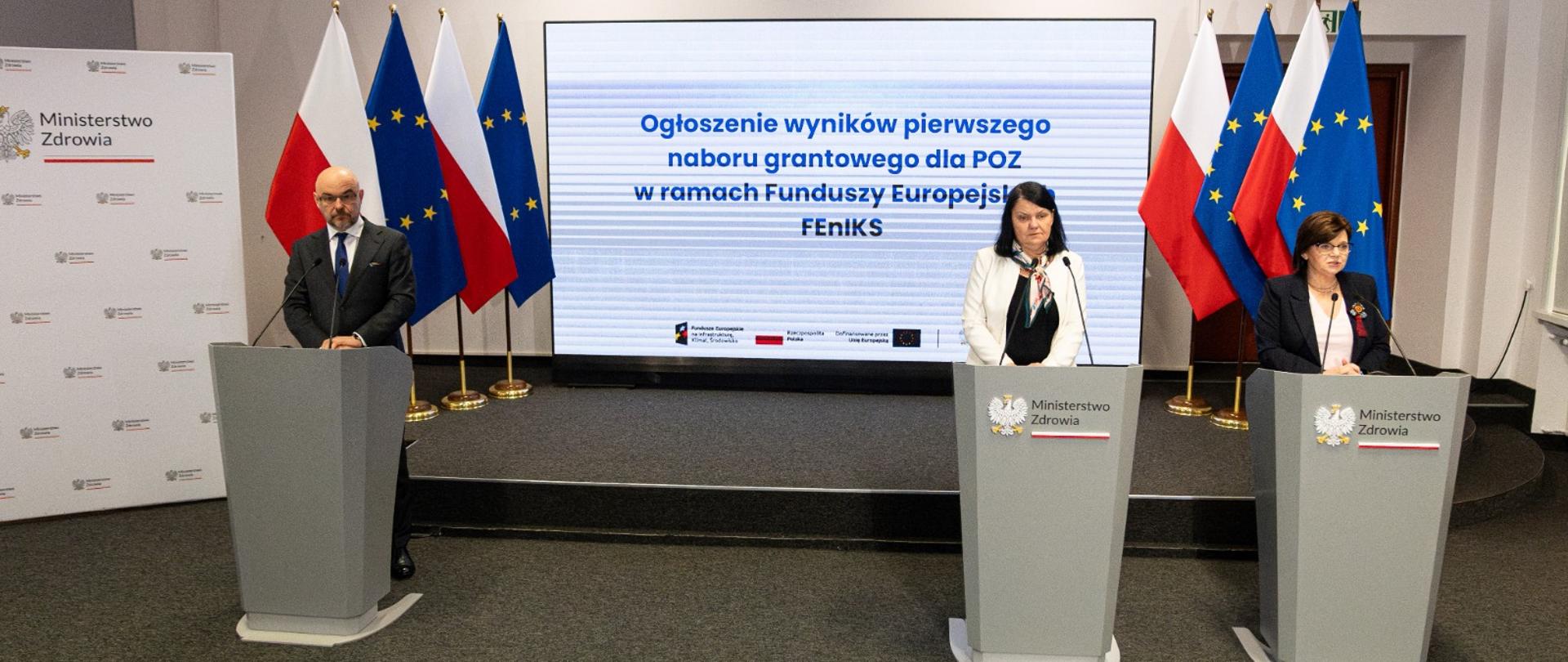 zdjęcia z konferencji dot. wsparcia placówek podstawowej opieki zdrowotnej 