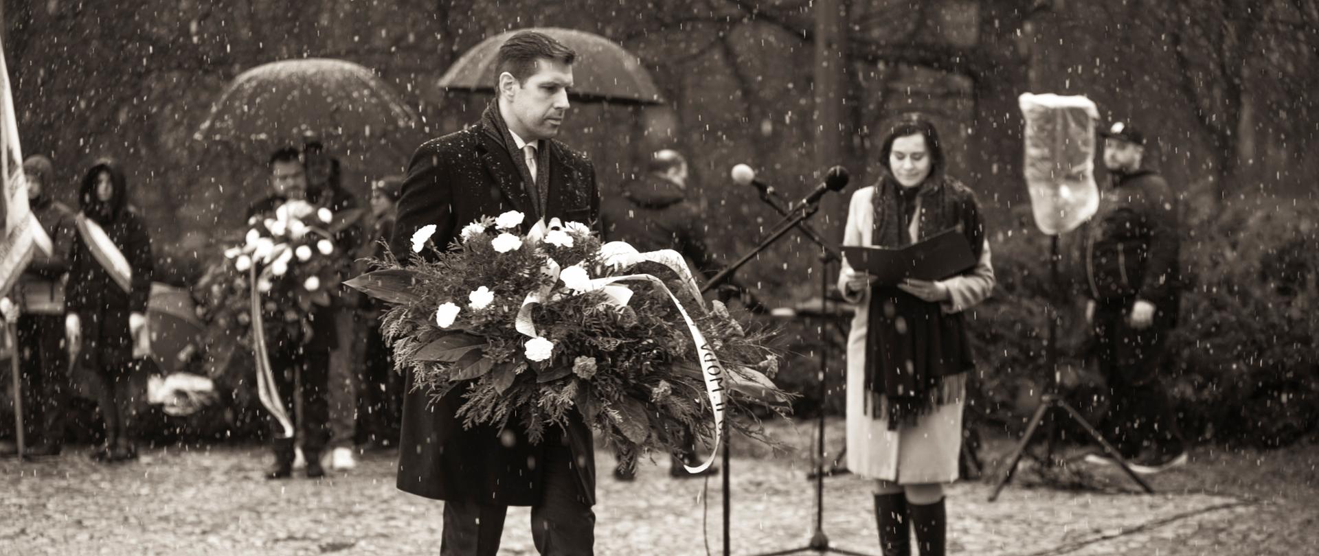 78. rocznica likwidacji niemieckiego obozu pracy dla polskich dzieci przy ul. Przemysłowej
