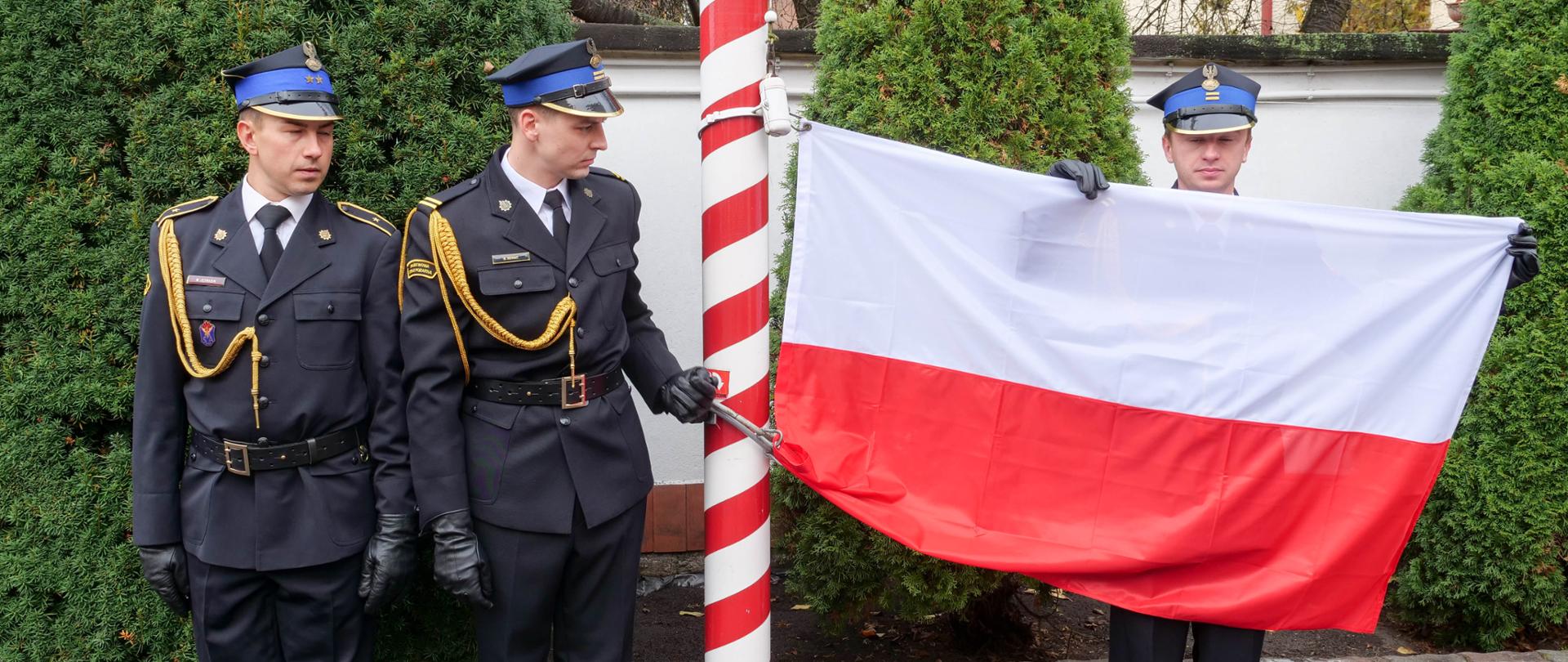 Uroczysta zbiórka z okazji odzyskania przez Polskę niepodległości