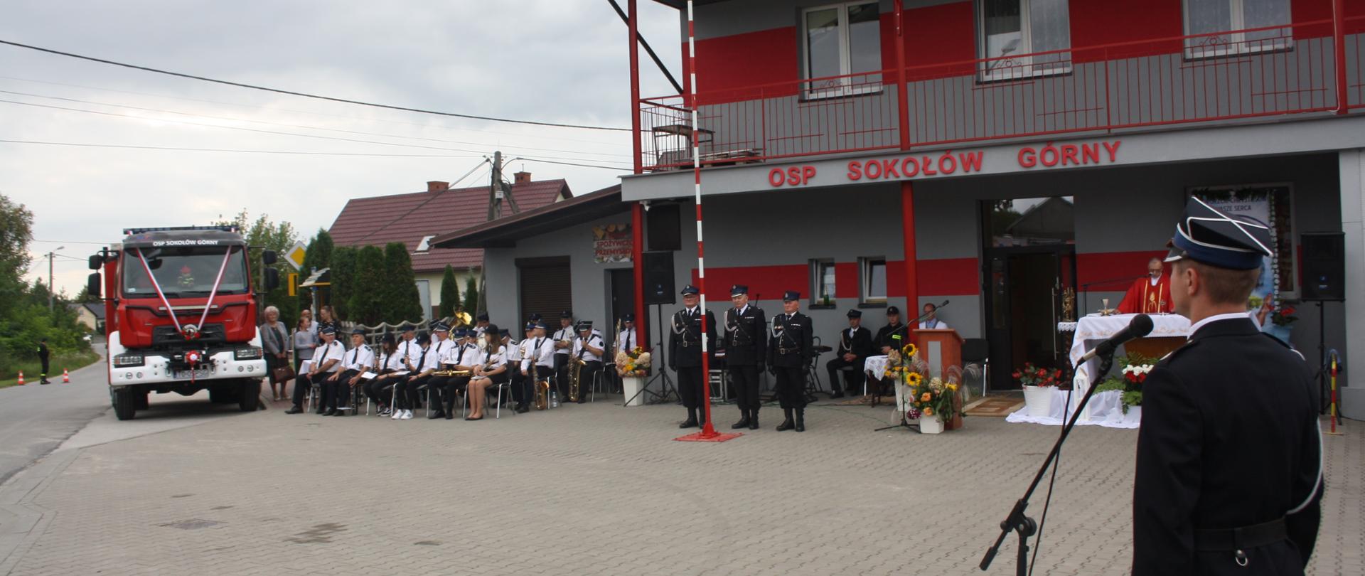 Uroczystość 40-lecia Ochotniczej Straży Pożarnej w Sokołowie Górnym i przekazania pojazdu