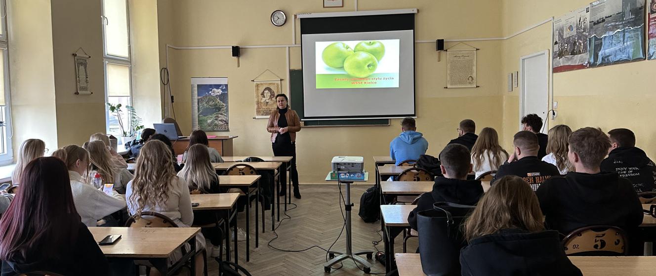 Spotkania Edukacyjne W Zespole Szk Im Miko Aja Kopernika W Kielcach