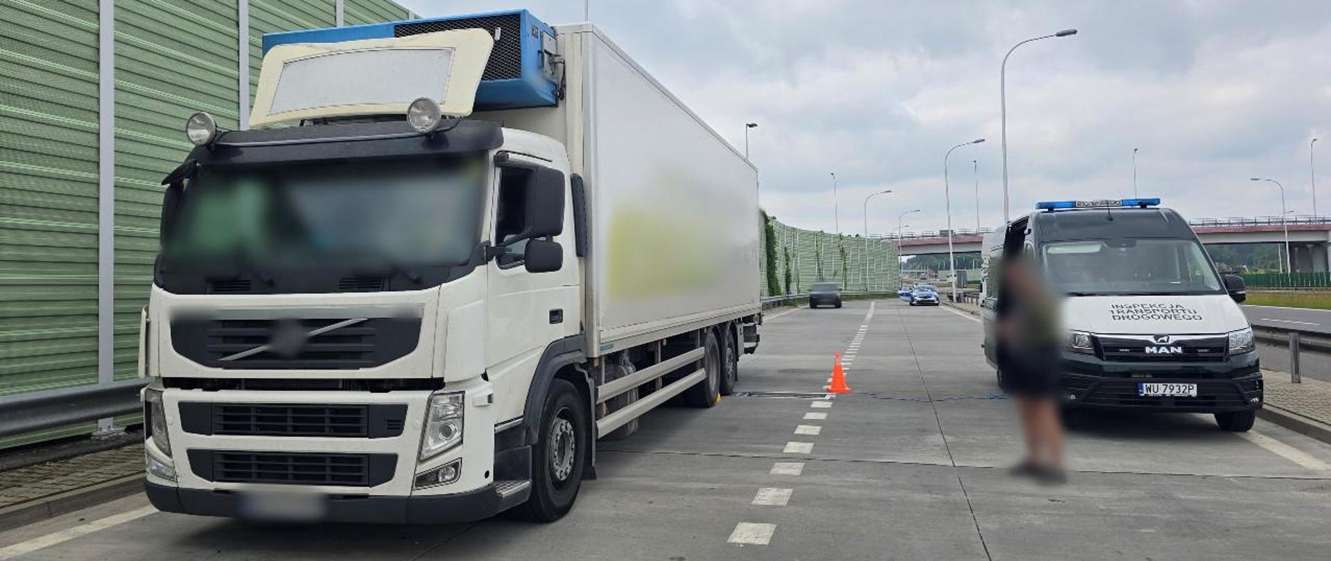 Kontrole wagowe i stanu technicznego ciężarówek zatrzymanych na ekspresowej „siódemce” w pobliżu Szydłowca przez patrol mazowieckiej Inspekcji Transportu Drogowego.