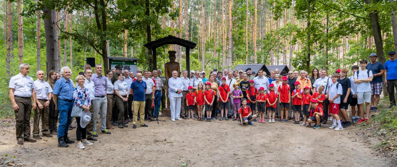 Otwarcie pieszego szlaku turystycznego z okazji 100 lecia Lasów