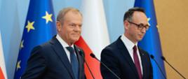 Premier Donald Tusk i Minister Infrastruktury Dariusz Klimczak na konferencji o programie Polska 100 minut i przyszłości CPK